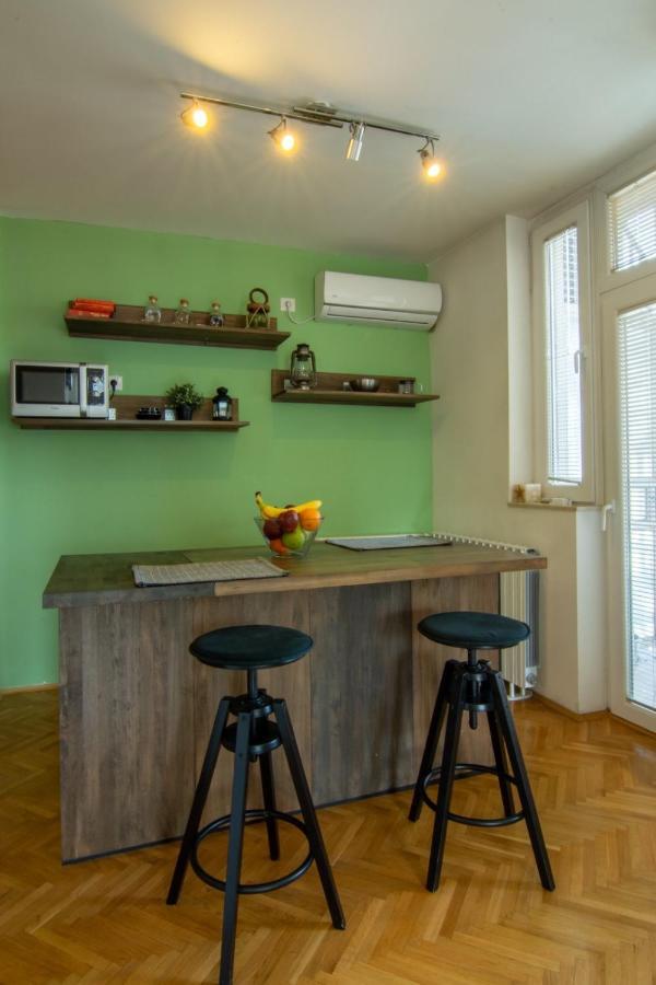 Green Paradise Square Apartment 斯科普里 外观 照片