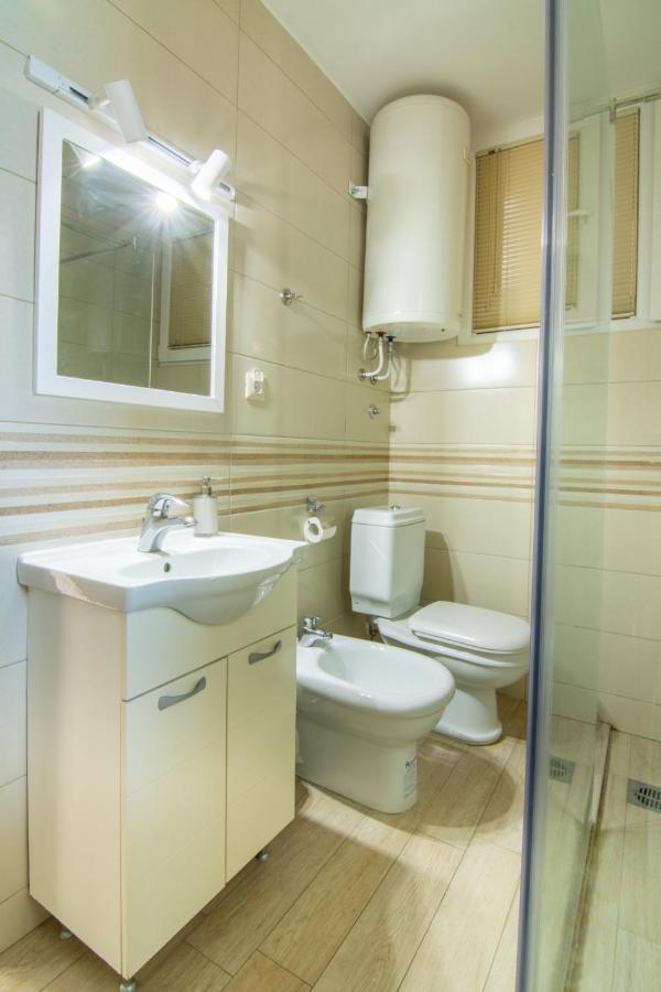 Green Paradise Square Apartment 斯科普里 外观 照片